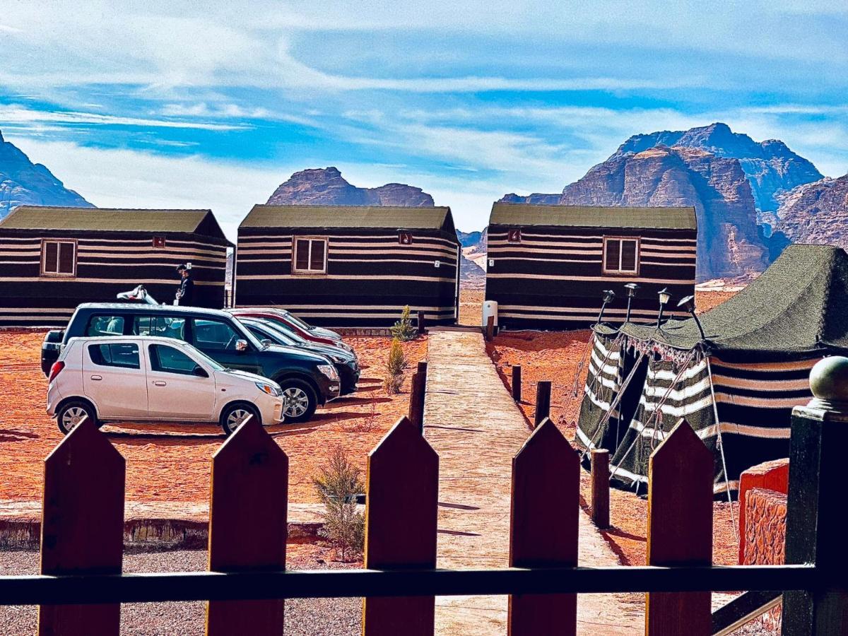 Rum Titanic Camp Wadi Rum Eksteriør bilde