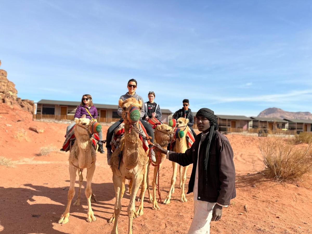 Rum Titanic Camp Wadi Rum Eksteriør bilde