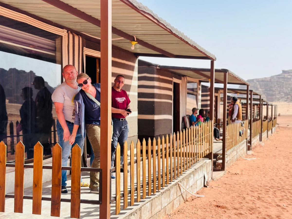 Rum Titanic Camp Wadi Rum Eksteriør bilde